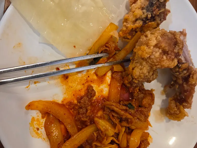 닭고기와 제육볶음