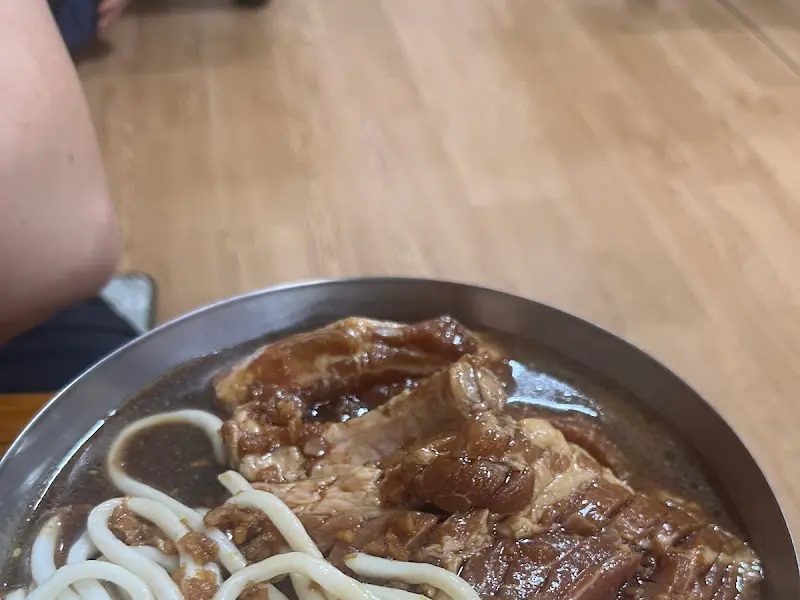 돼지갈비와 우동사리