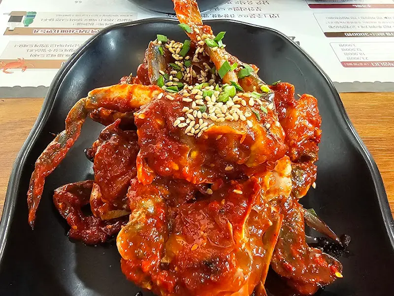 밥 위에 양념게장