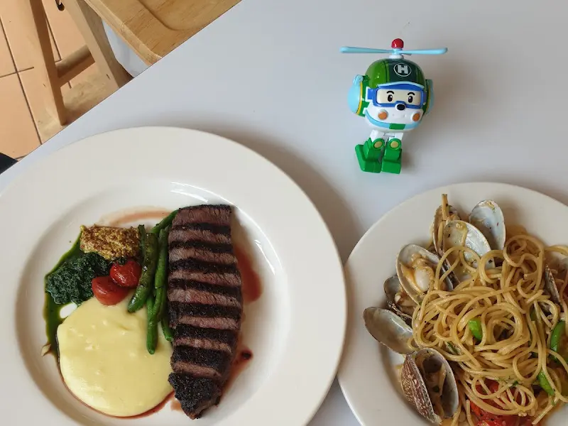 스테이크와 파스타