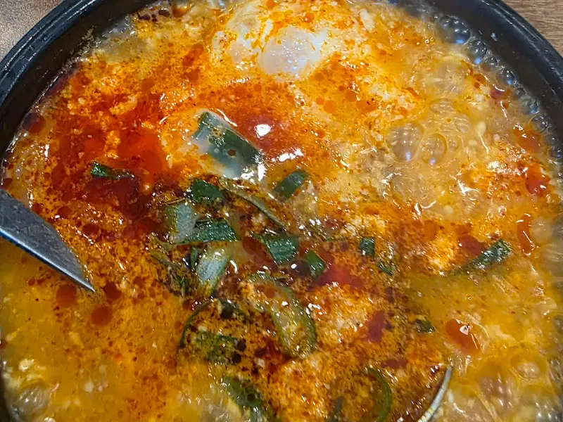 얼큰한 순두부찌개