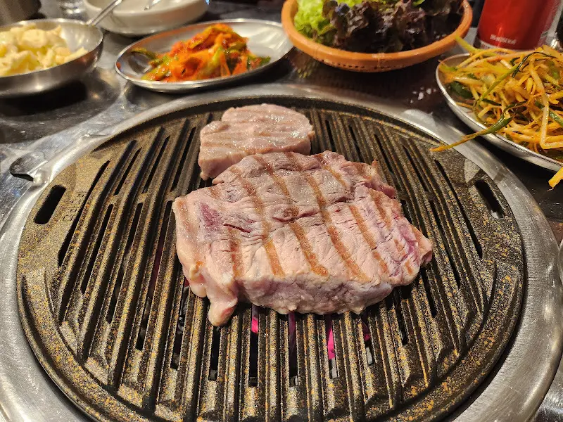 고기와 김치의 조화