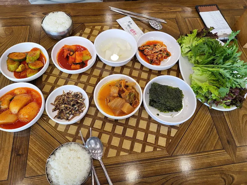 식당 내부 전경