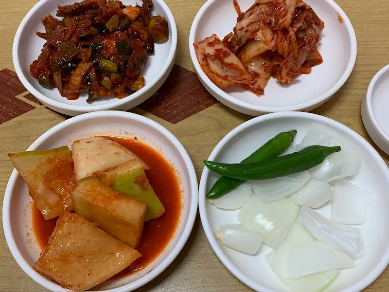 천북집 기본 반찬 클로즈업