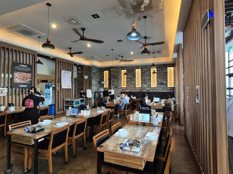 포미아구찜 평화광장점 내부 인테리어