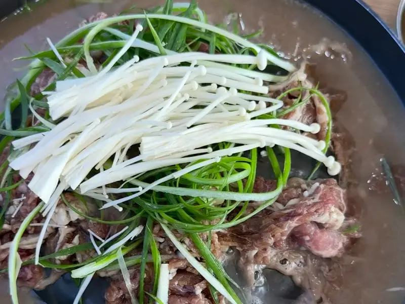 메인 요리 디테일 샷