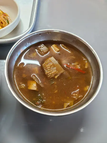 영주회관의 뚝배기 요리