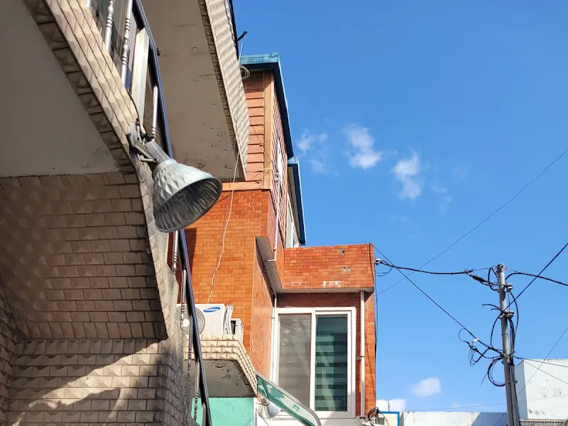 석기정 외관