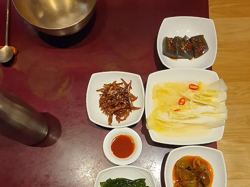 정갈한 반찬들의 모습