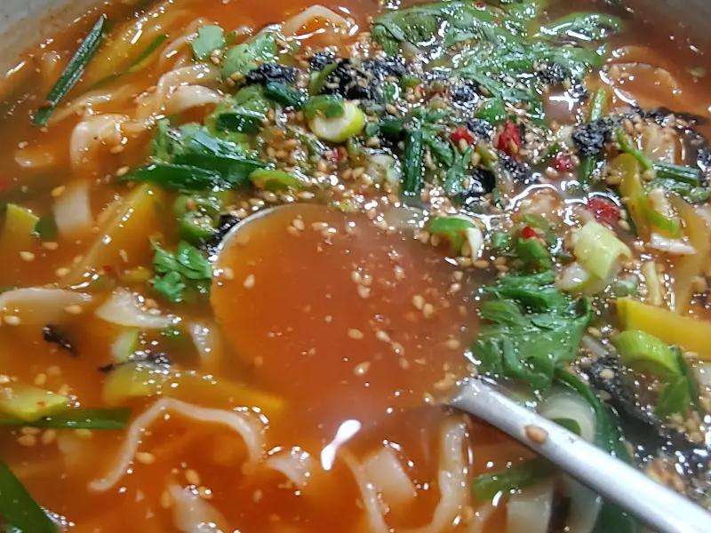야채장칼국수