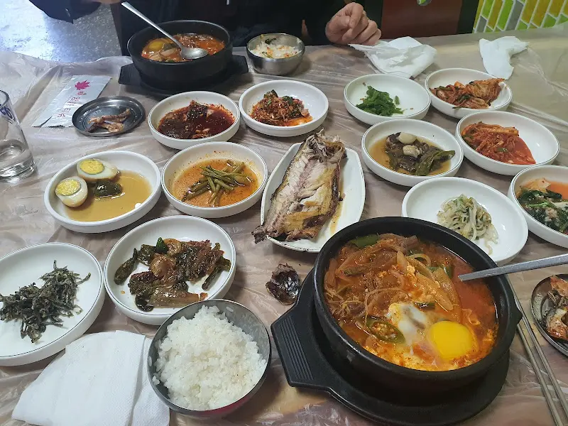 맛깔스러운 음식들