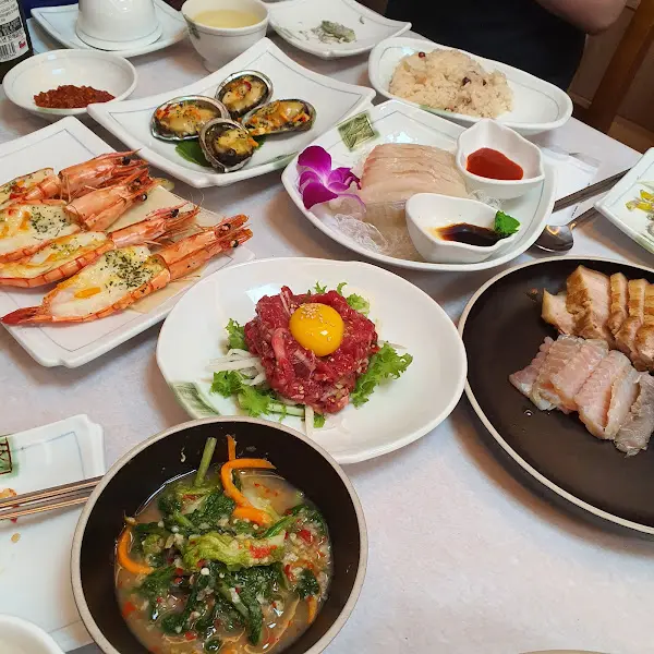깔끔한 식당 내부