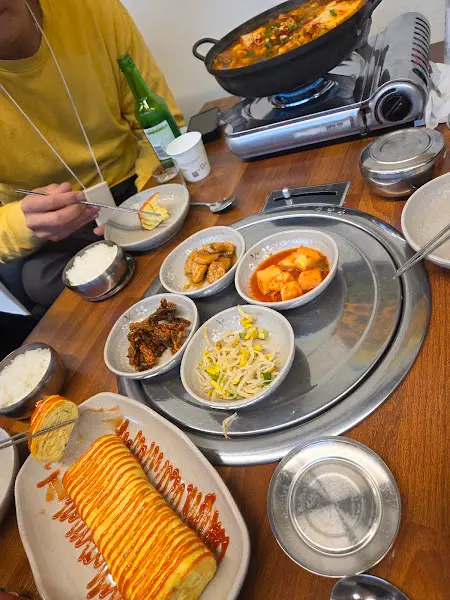 두꺼비 식당 한상차림