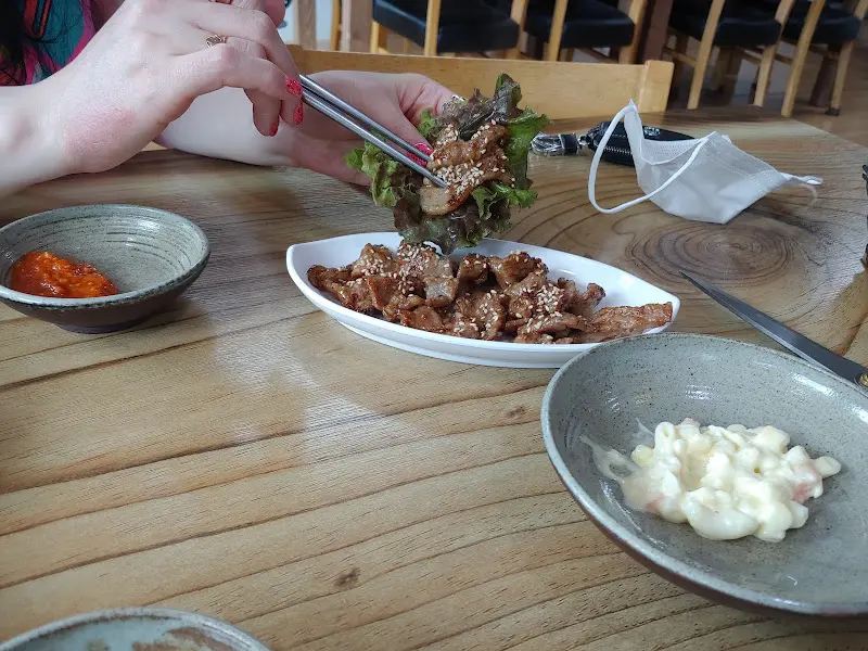 돼지갈비와 비빔냉면 콜라보