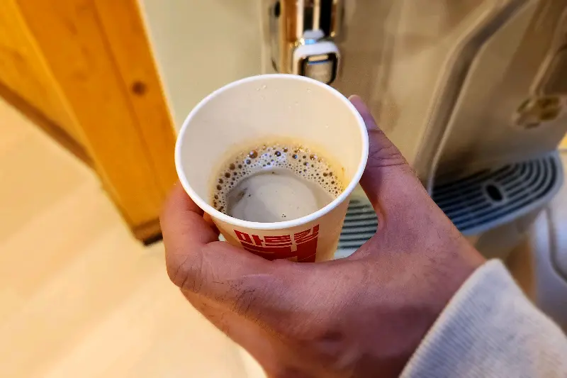 식사 후 깔끔한 마무리를 위한 커피 서비스! 완벽한 한 끼 식사를 완성해준다.