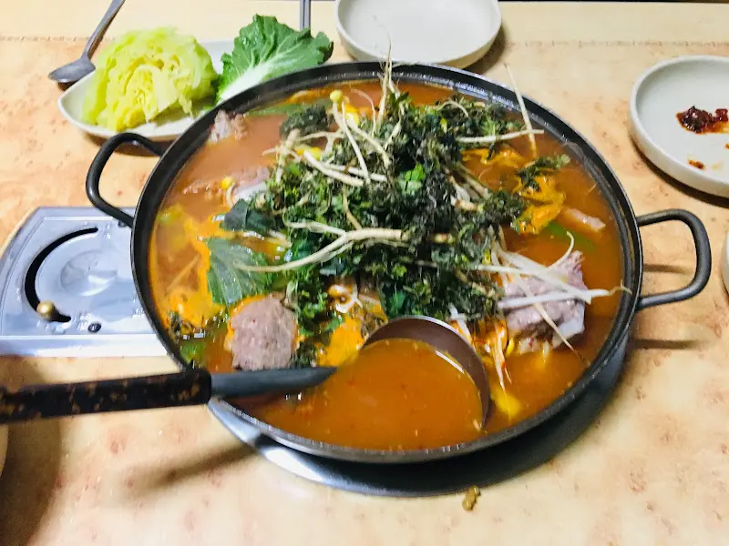 두메골감자탕 전체