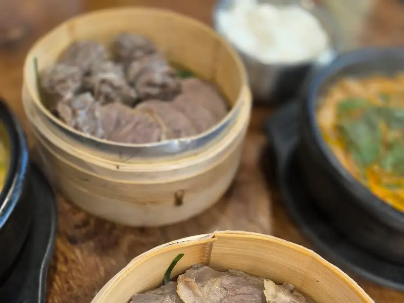 수육 정식 한 상 차림