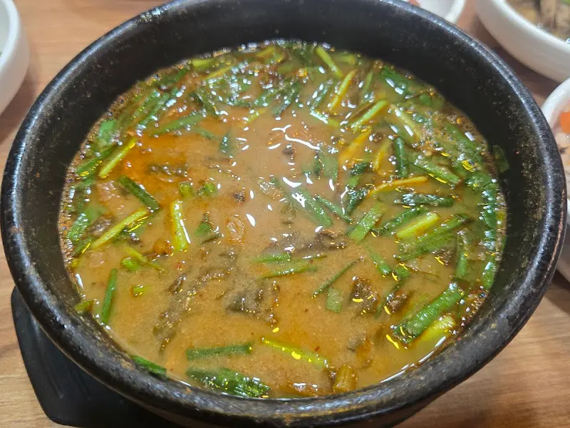 진한 국물의 추어탕