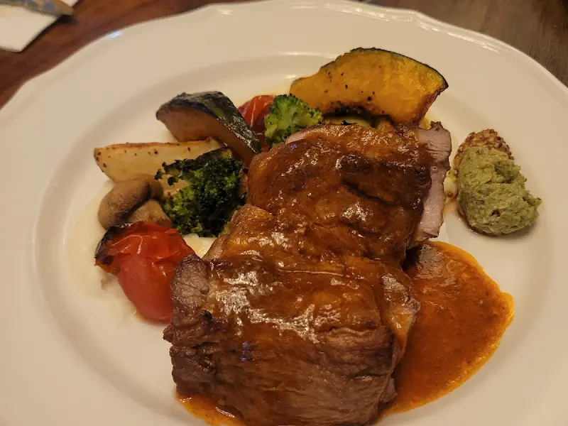 구운 야채와 스테이크