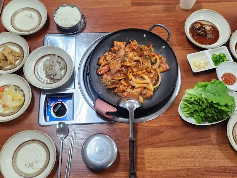 제육볶음 한상차림