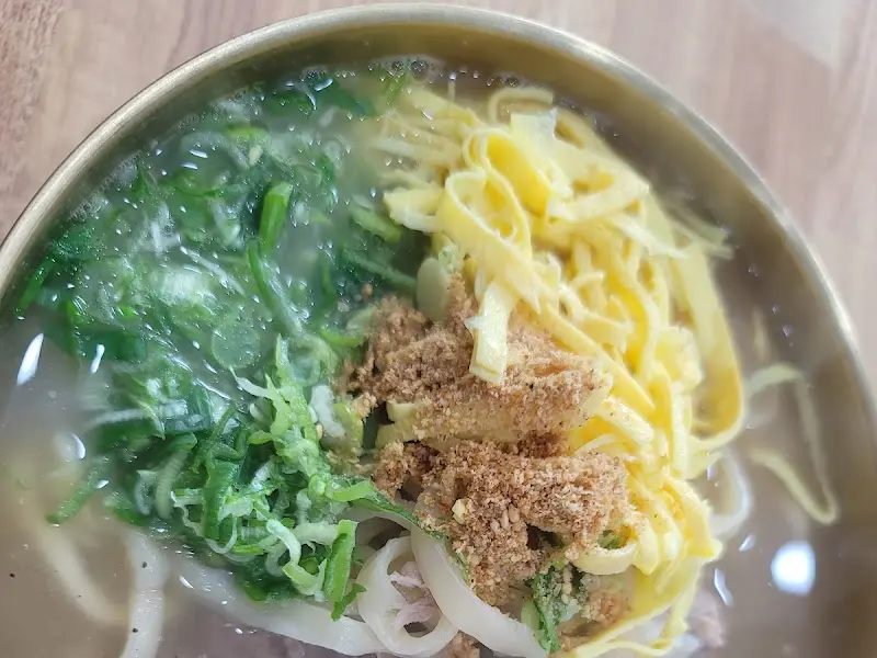 통뼈 칼국수