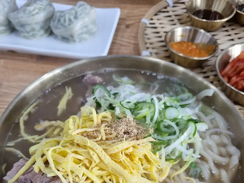 통뼈 칼국수