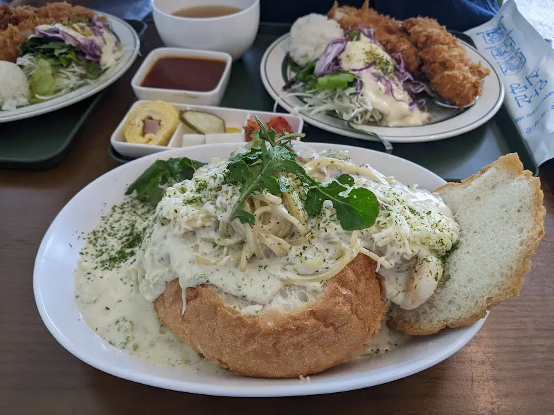 빵 속에 담긴 파스타