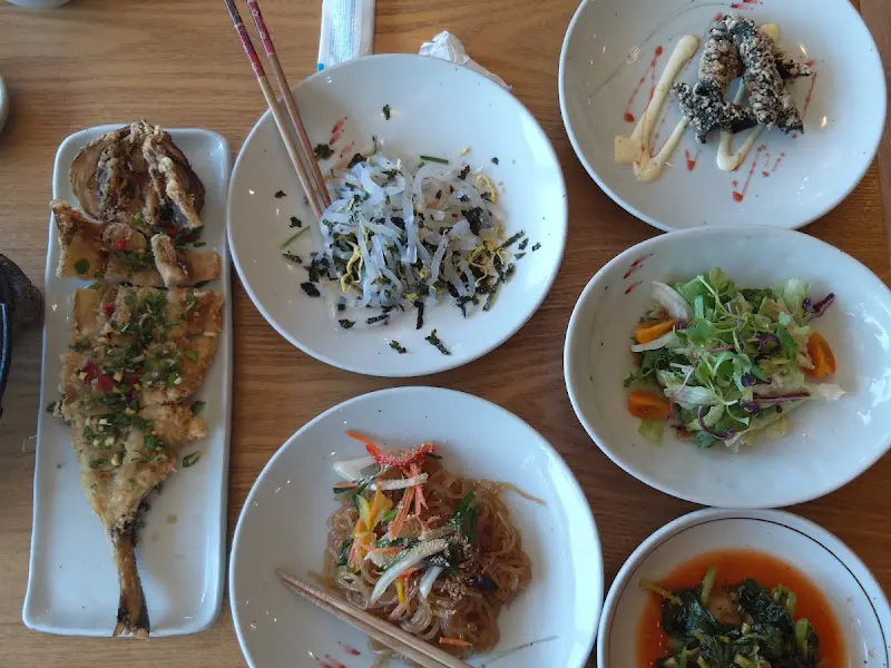 푸짐하게 차려진 한 상 차림