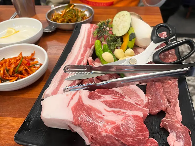 신선한 흑돼지 모듬