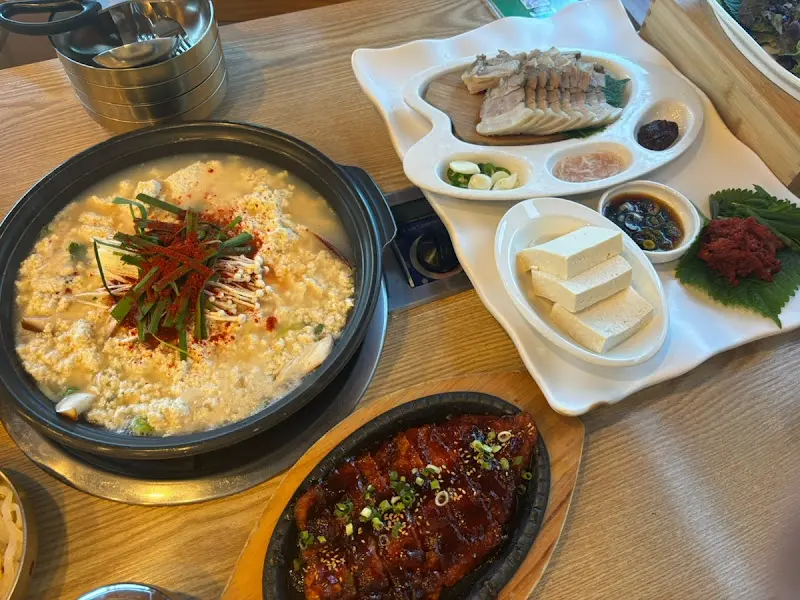 초당순두부와 보쌈, 코다리찜 한 상 차림