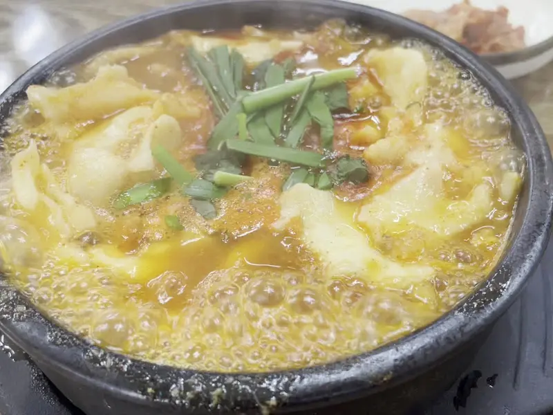 보글보글 끓는 어탕의 모습