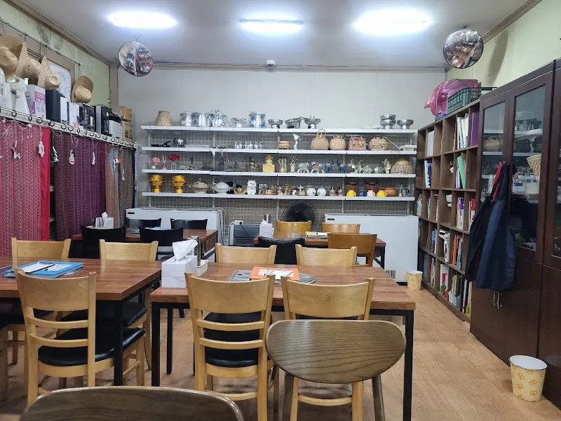 쑈 앱샙 내부 전경