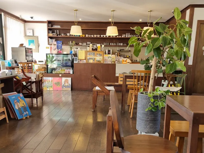 카페 내부 전경