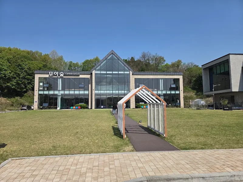 무이숲 카페 전경