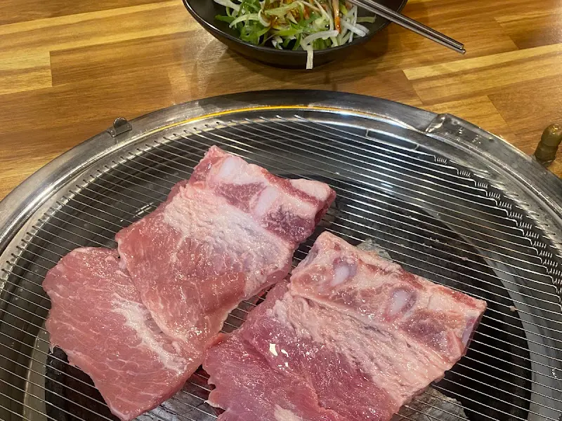 불판 위의 생갈비