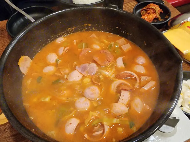 넉넉한 햄과 소시지