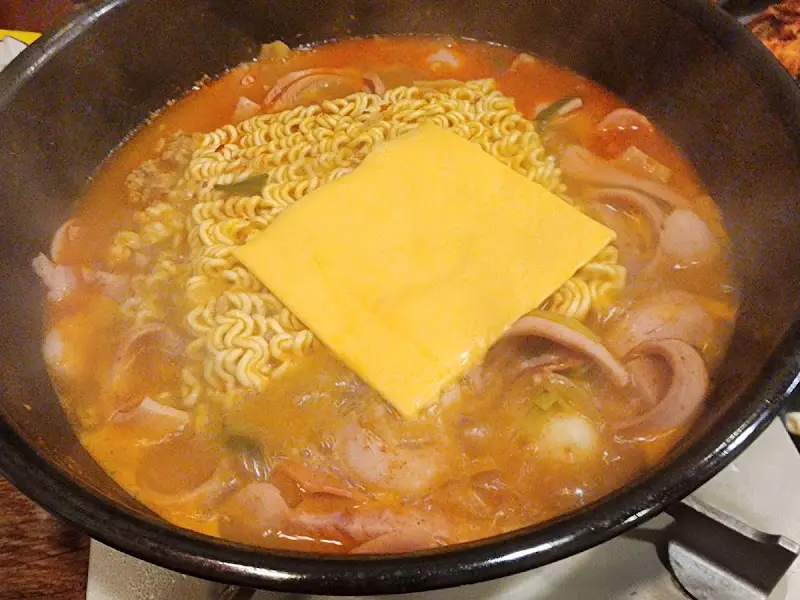 라면과 치즈의 조화