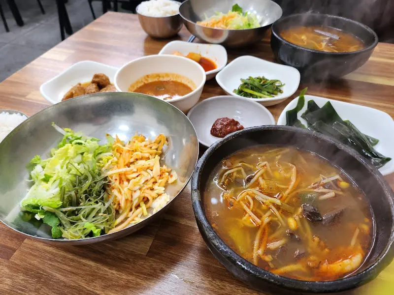 선지국과 비빔밥