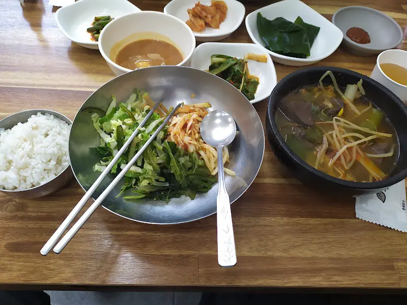 선지국과 밑반찬