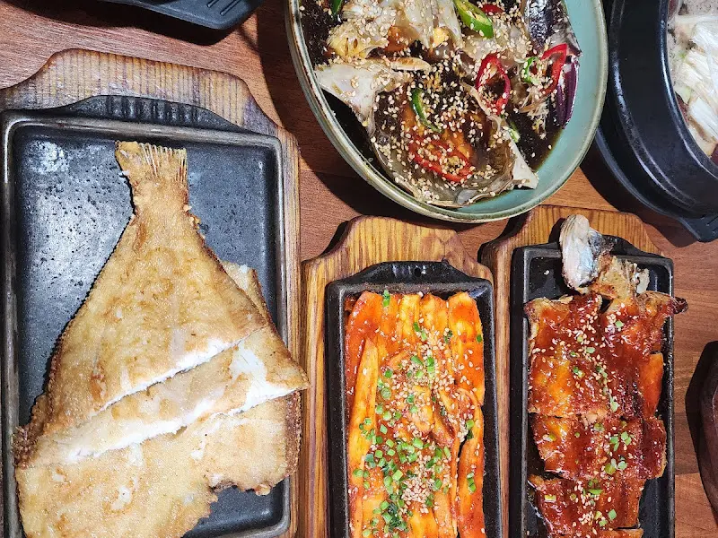 다양한 생선 요리의 향연