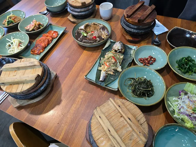 다채로운 한상차림