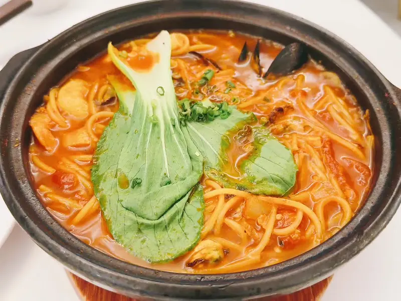 해물뚝배기 파스타