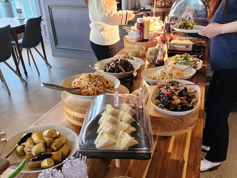 바운티그릴 샐러드바