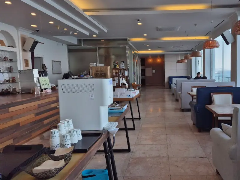 MARINEDECK 337 내부