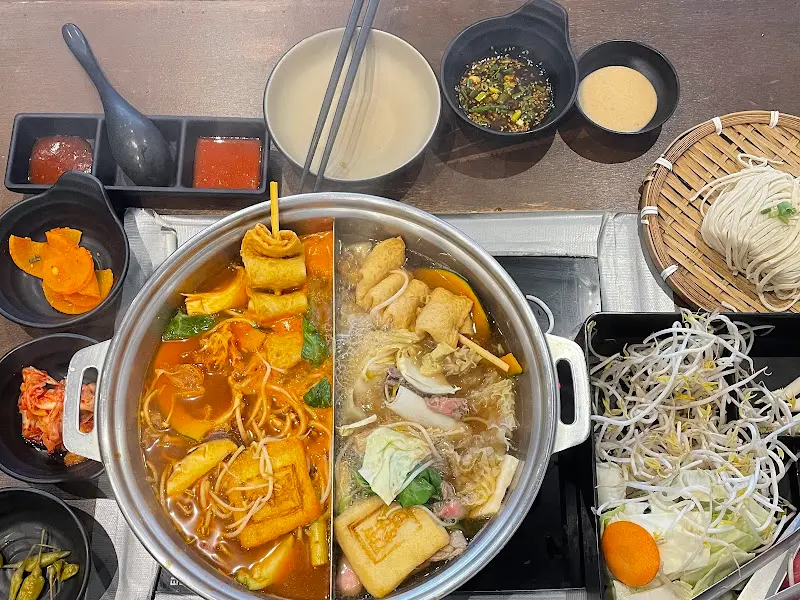 유유샤브 반반 육수