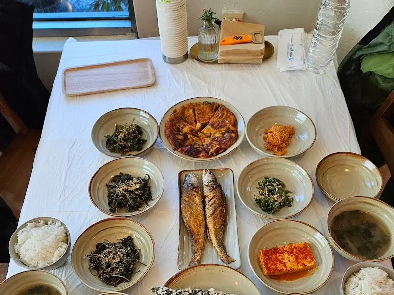 운학정 산채정식 반찬