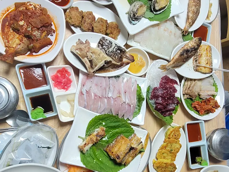 영란횟집 한상차림