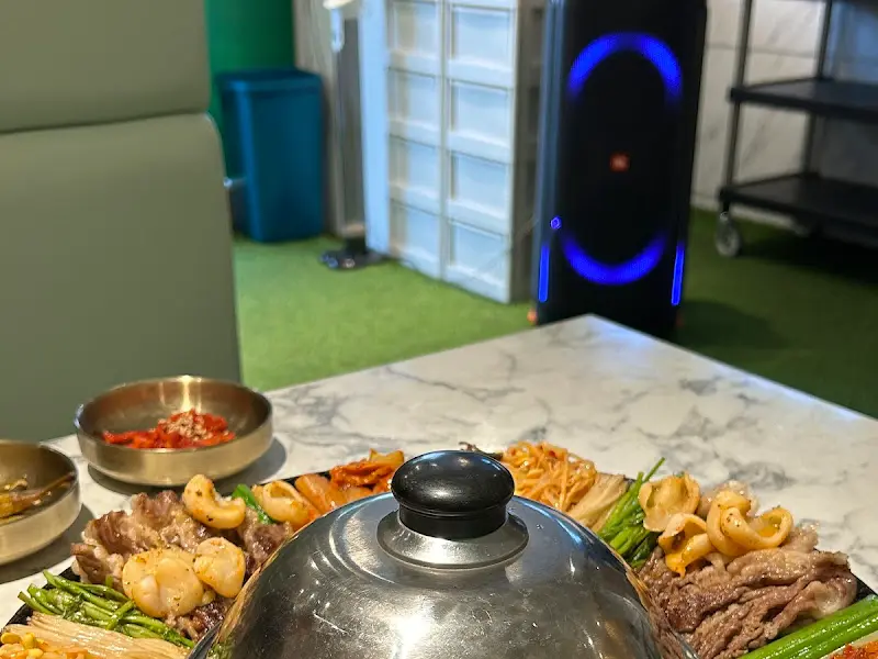 차돌박이 구절판 메인 메뉴