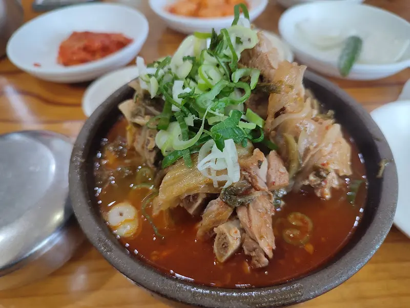 푸짐한 양의 해장국