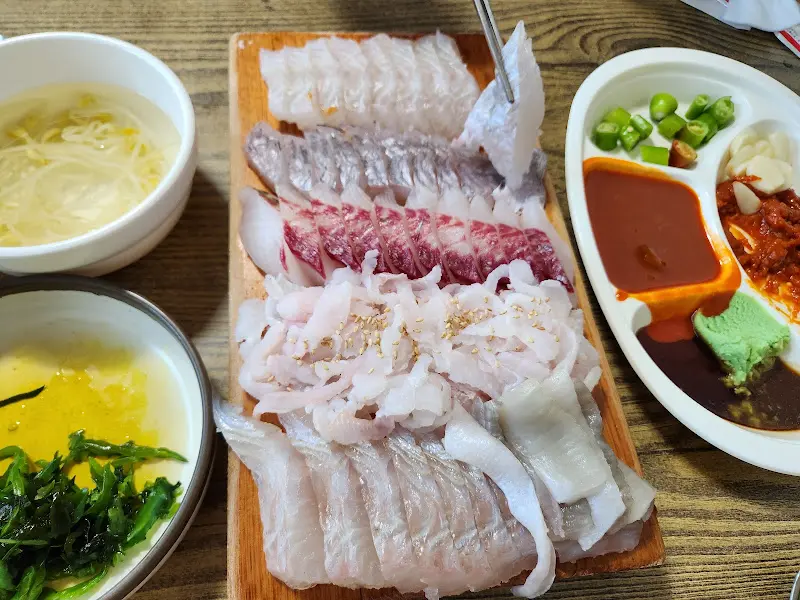 득량만 횟집 모듬회